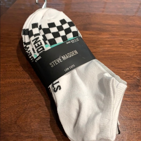 Steve Madden Accessories - Steve Madden 6 pairs women low cut socks
